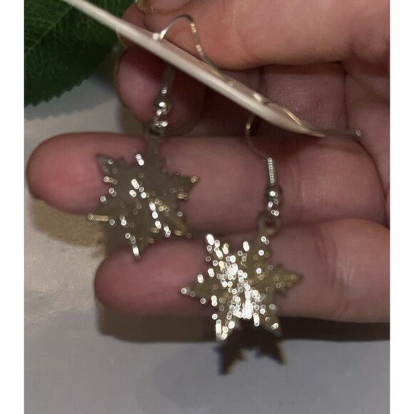Snowflake Dangle Earrings Silver Blue Crystals Women Elegant Fashion Jewelry - Picture 3 of 3